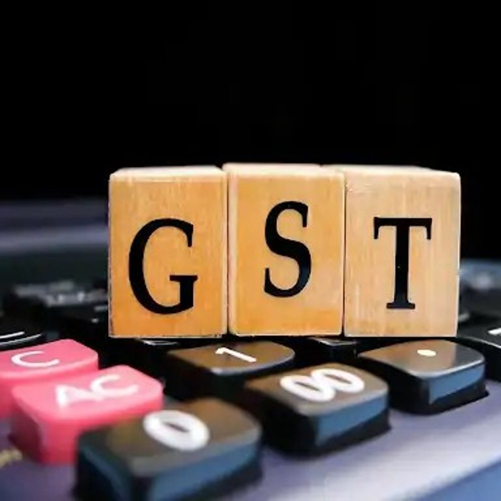 જુલાઈમાં GST કલેક્શન ₹1.96 લાખ કરોડ થયું, જે ગયા વર્ષ કરતાં 7.5% વધુ છે.