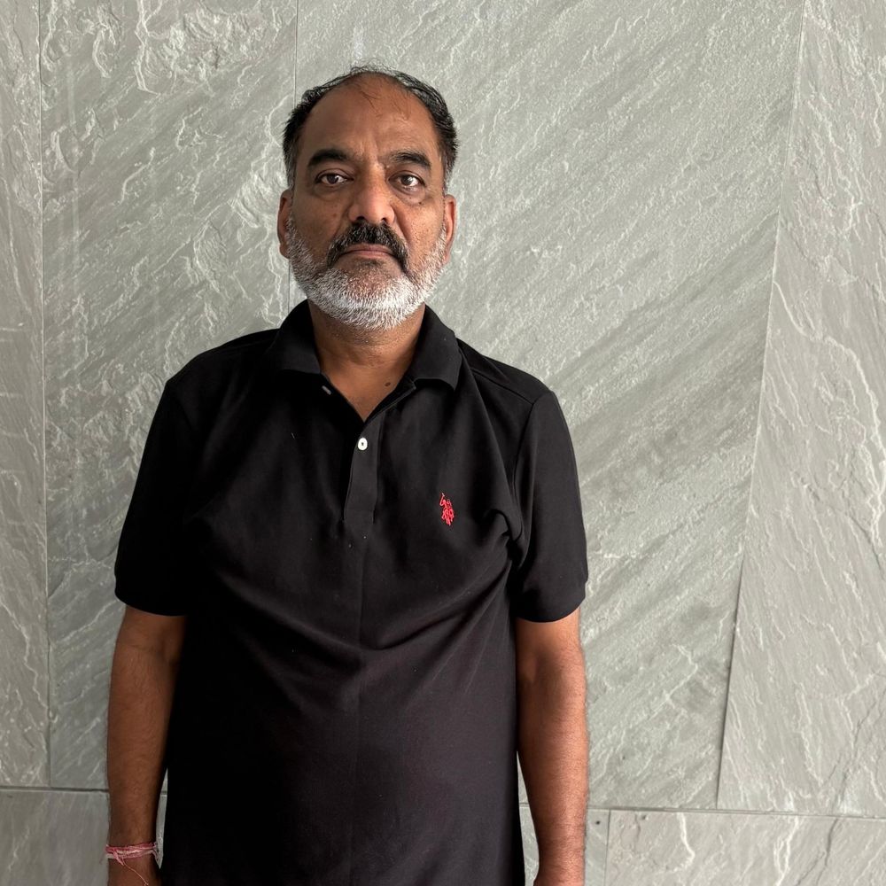 કબૂતરબાજ બોબી પટેલનો ભાગીદાર બિપિન દરજી માનવ તસ્કરી કેસમાં વિજાપુર ચોકડીથી પકડાયો, જેના પર 25 હજારનું ઇનામ હતું.