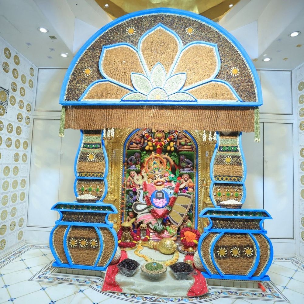 સાળંગપુર હનુમાનજી મંદિરે શ્રાવણમાં 500 કિલો ડ્રાયફ્રુટથી શણગાર: ભક્તોએ દર્શન કરી ધન્યતા અનુભવી.