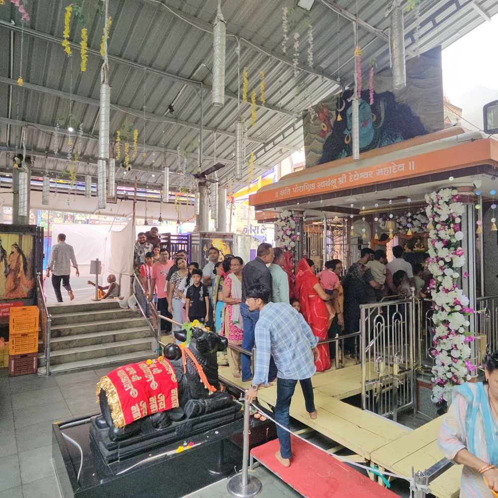 નવસારી: દેવેશ્વર મહાદેવ મંદિરમાં 800 કિલો બરફથી બાબા અમરનાથના દર્શન, 12 વર્ષથી પરંપરા.