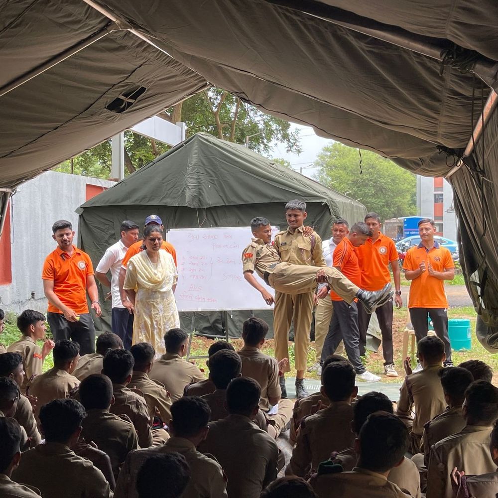 આપદા મિત્ર યોજના: આણંદમાં 150 NCC કેડેટ્સને 9 દિવસીય ડિઝાસ્ટર મેનેજમેન્ટની તાલીમ અપાઈ.