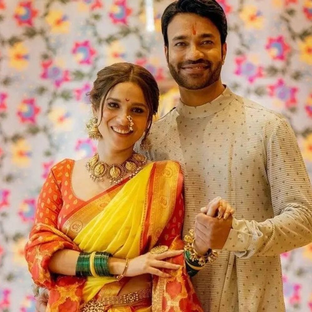 'વિક્કીને મારું એઠું પાણી પીવડાવું છું':અંકિતા લોખંડેએ વિચિત્ર નુસ્ખા વિશે કહ્યું, 'તે સારું બોલે એટલે પાણીમાં તુલસીનું પાન પણ નાખું છું'