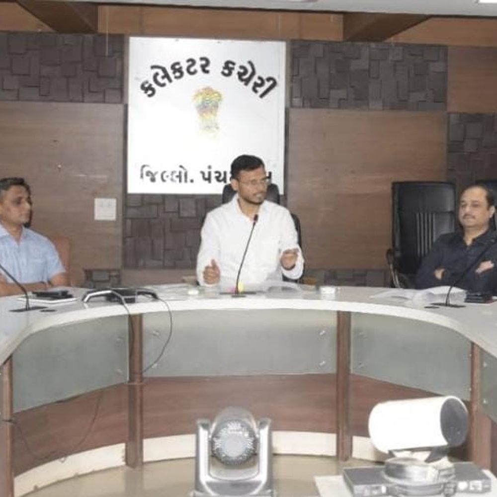પંચમહાલમાં 15મી ઓગસ્ટે સ્વાતંત્ર્ય પર્વની ઉજવણી જાંબુઘોડામાં; કલેક્ટર અજય દહિયાના અધ્યક્ષસ્થાને ગોધરામાં આયોજન બેઠક યોજાઈ.