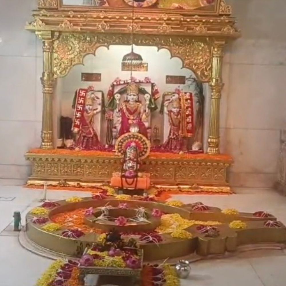સાલડીનું પીપળેશ્વર મહાદેવ મંદિર: શ્રાવણના બીજા સોમવારે ભક્તોની ભીડ, સ્વયંભૂ જળાધારી શિવનો અનોખો મહિમા.