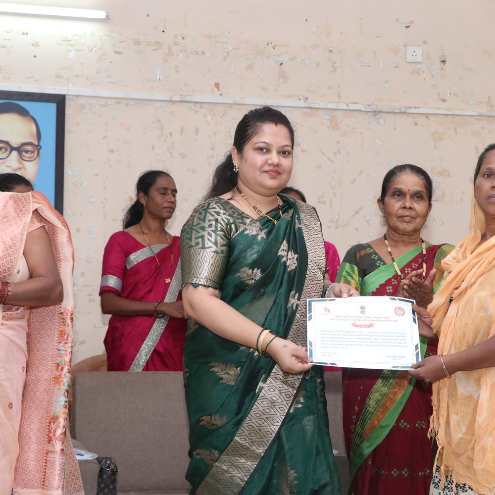 ડાંગમાં નારી વંદન સપ્તાહની ઉજવણી: મહિલા નેતૃત્વ દિવસ ઉજવાયો અને સિદ્ધિ મેળવનાર મહિલાઓનું સન્માન.