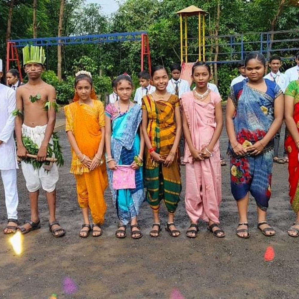 ઉજવણી:ફલધરા જલારામધામ વિદ્યામંદિર ખાતે વિશ્વ આદિવાસી દિનની ઉજવણી કરાઇ