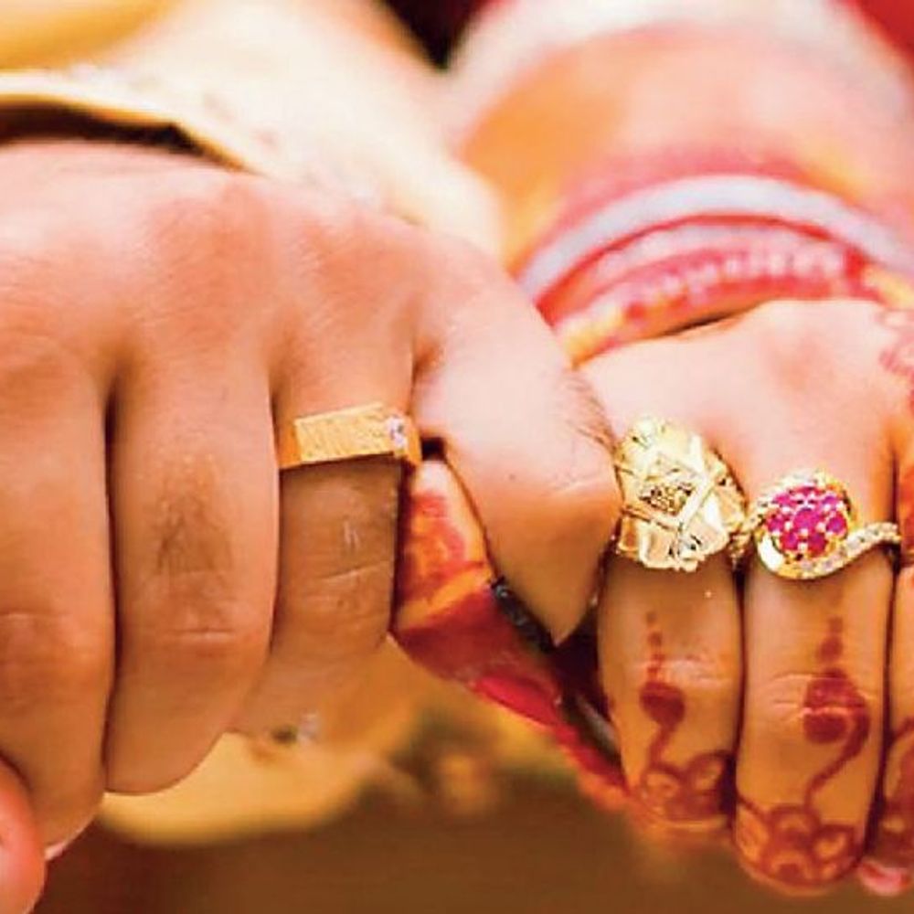 અસત્ય પર એરેન્જ મેરેજ ના ટકે, તે પડી ભાંગે.