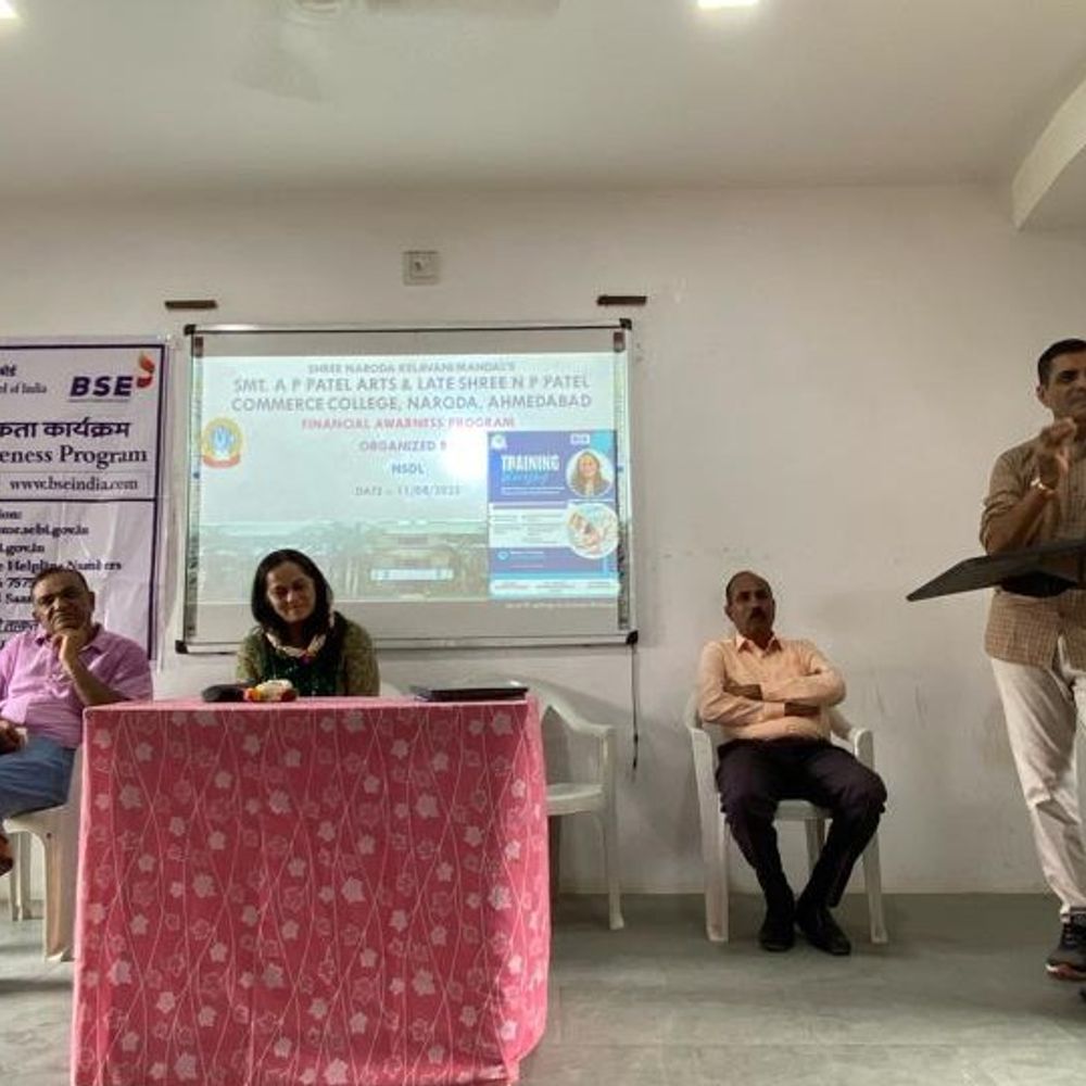 નરોડાની એ.પી.પટેલ કોલેજમાં SEBI અને BSE દ્વારા રોકાણકારો માટે જાગૃતિ કાર્યક્રમ યોજાયો.