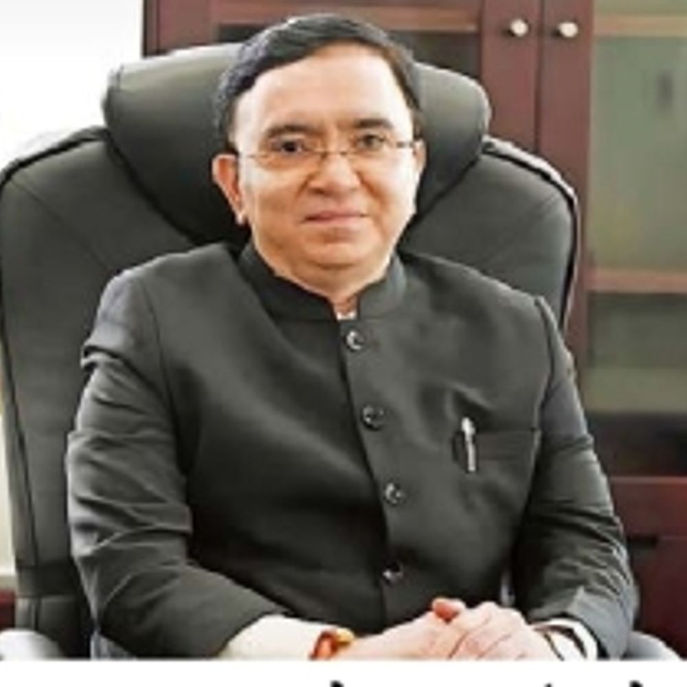 વસઈ વિરારમાં અનધિકૃત ઈમારતો ઊભી કરવા આરોપીઓએ સત્તાનો દુરુપયોગ કરીને મોટી છેતરપિંડી કરી.