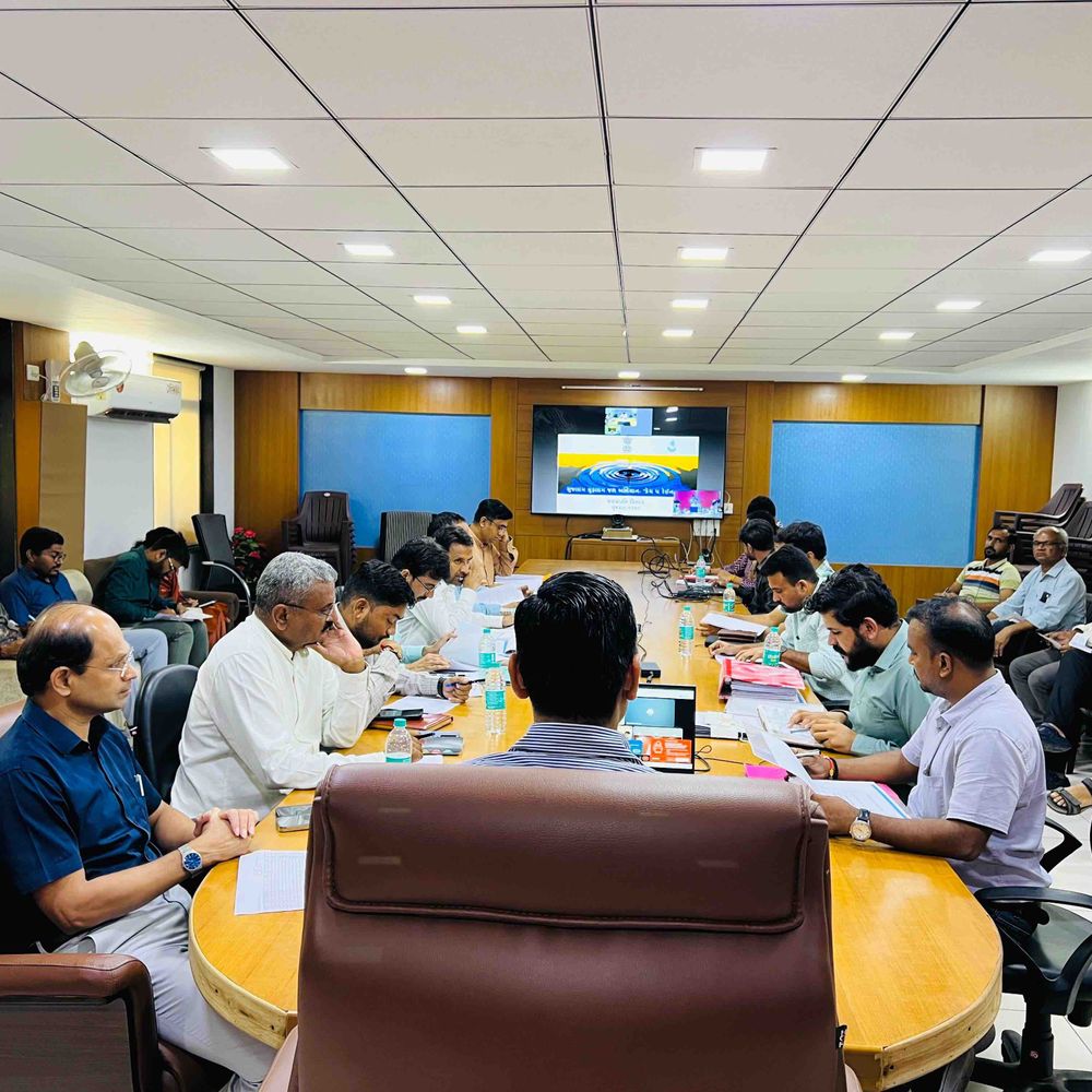 બનાસકાંઠા: સુજલામ સુફલામ્ જળ અભિયાન 2.0 હેઠળ ₹ 3060 લાખના 2120 કામો મંજૂર, 2038 પૂર્ણ.