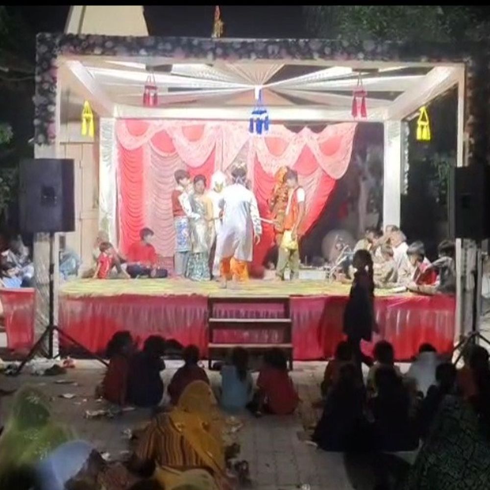 લખતર વિઠ્ઠલાપરામાં રામદેવપીર આખ્યાન: નેજાધારી રામા મંડળ દ્વારા ત્રણ રાત્રિ આખ્યાન અને ચોથે દિવસે શોભાયાત્રા.