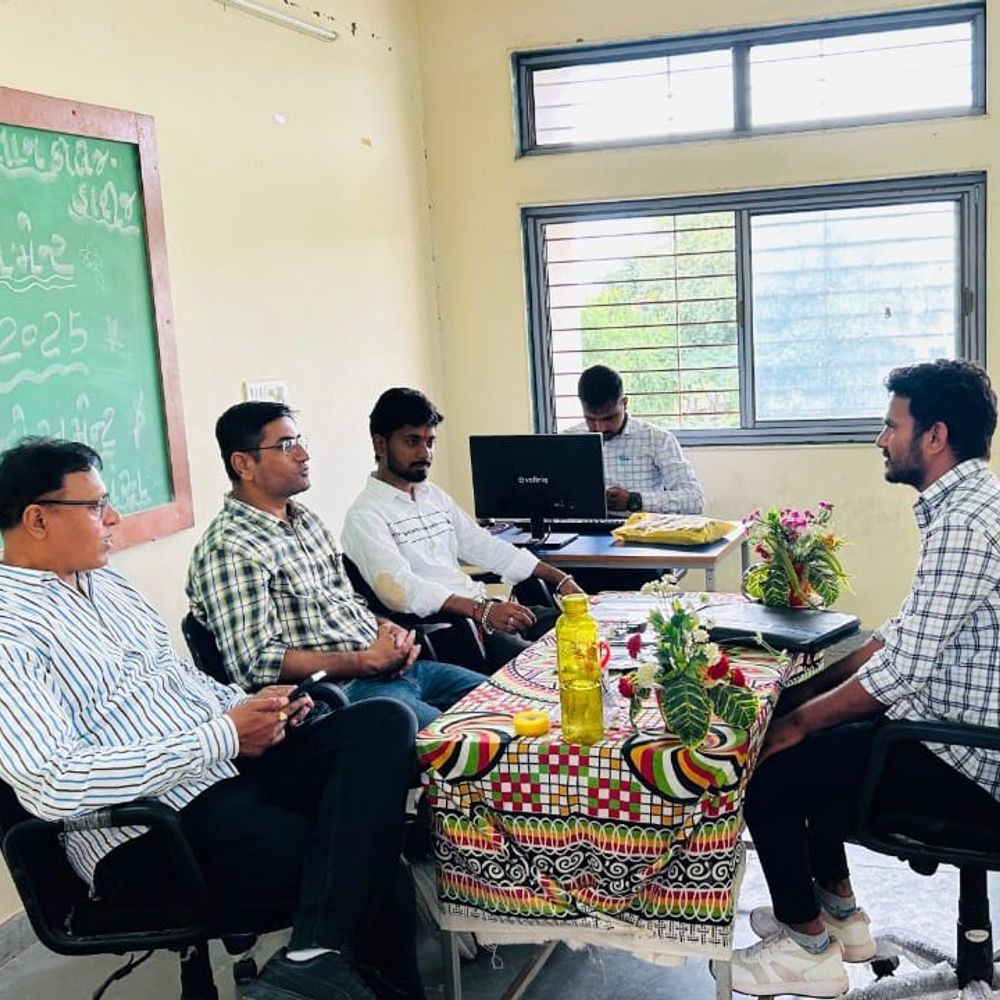 હારીજ કૉલેજમાં રોજગાર મેળો: અક્ષર ઇન્વેસ્ટમેન્ટ દ્વારા 11 વિદ્યાર્થીઓના ઇન્ટરવ્યૂ લેવાયા.