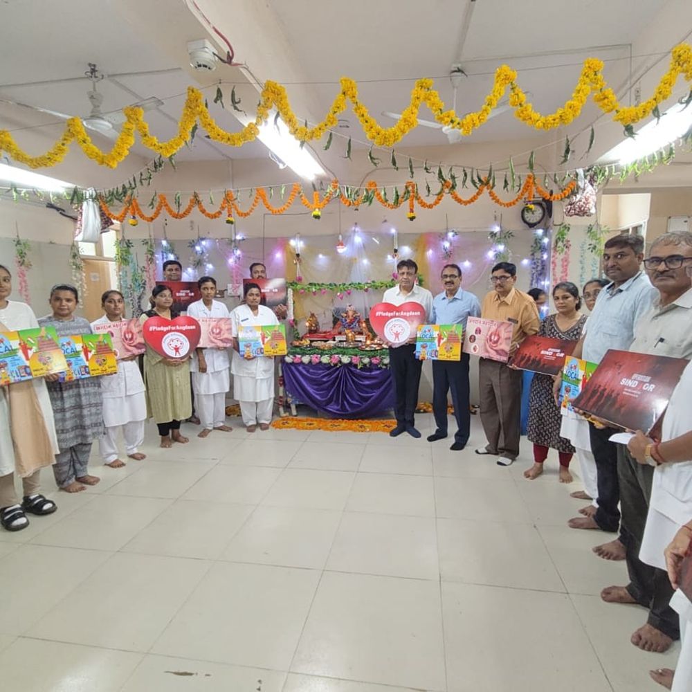 સિવિલ હોસ્પિટલમાં ઈકોફ્રેન્ડલી મૂર્તિઓની સ્થાપના: અંગદાન, વોકલ ફોર લોકલ અને સ્વદેશી ચીજવસ્તુઓનો સંદેશ.