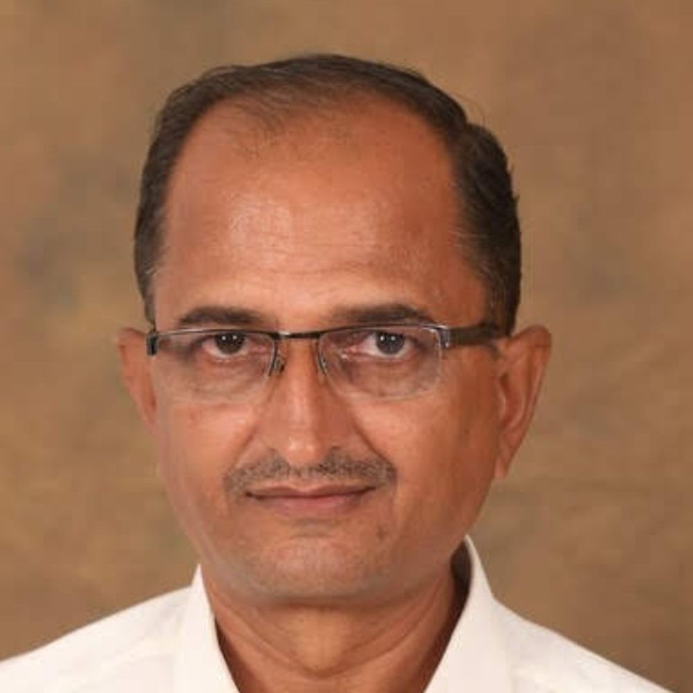 પાટણના શિક્ષક માનસિંહ ચૌધરીને જિલ્લા કક્ષાનો શ્રેષ્ઠ શિક્ષક પુરસ્કાર એનાયત, ગરીબ વિદ્યાર્થીઓના શિક્ષણ માટેના કાર્યોની નોંધ લેવાઈ.
