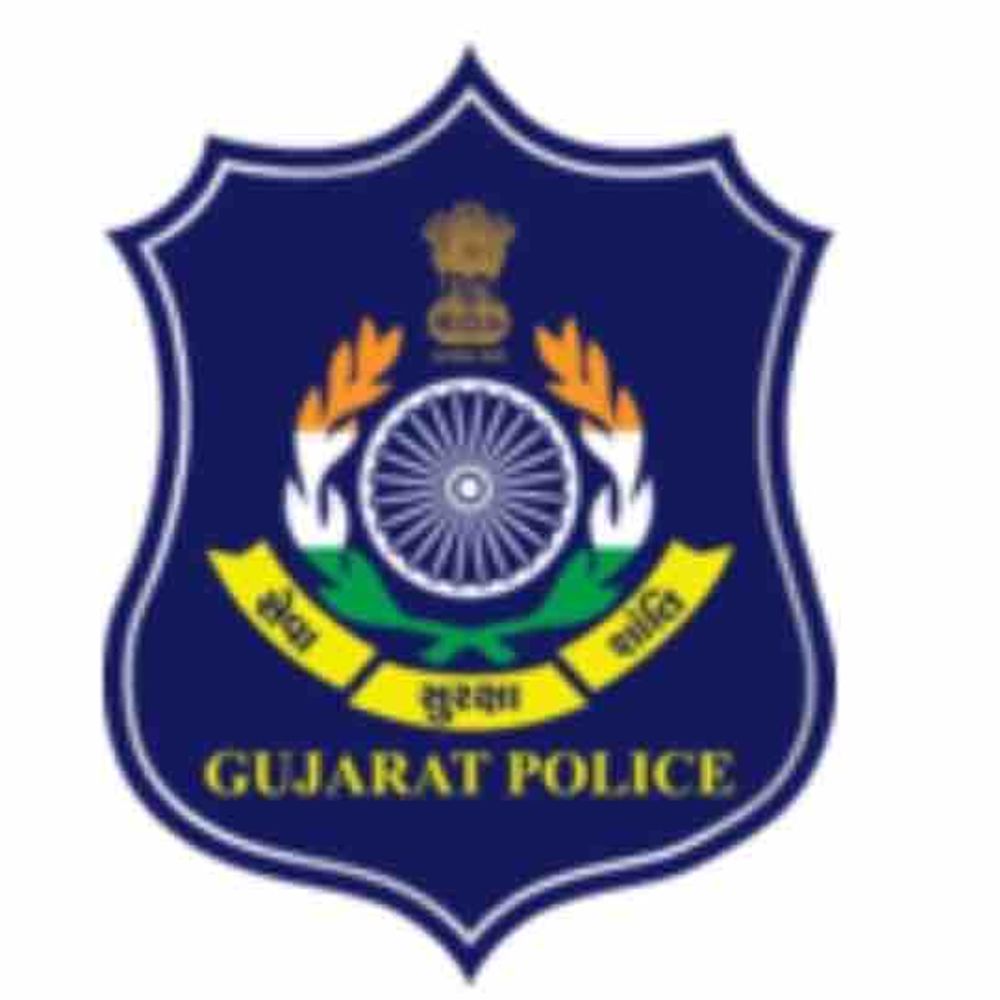 દ્વારકા-ખંભાળિયા ક્રાઇમ: કિશોરીનું રહસ્યમય મૃત્યુ, બોગસ ડોક્ટર ઝડપાયો, ડ્રોન અને દારૂ કેસમાં કાર્યવાહી.