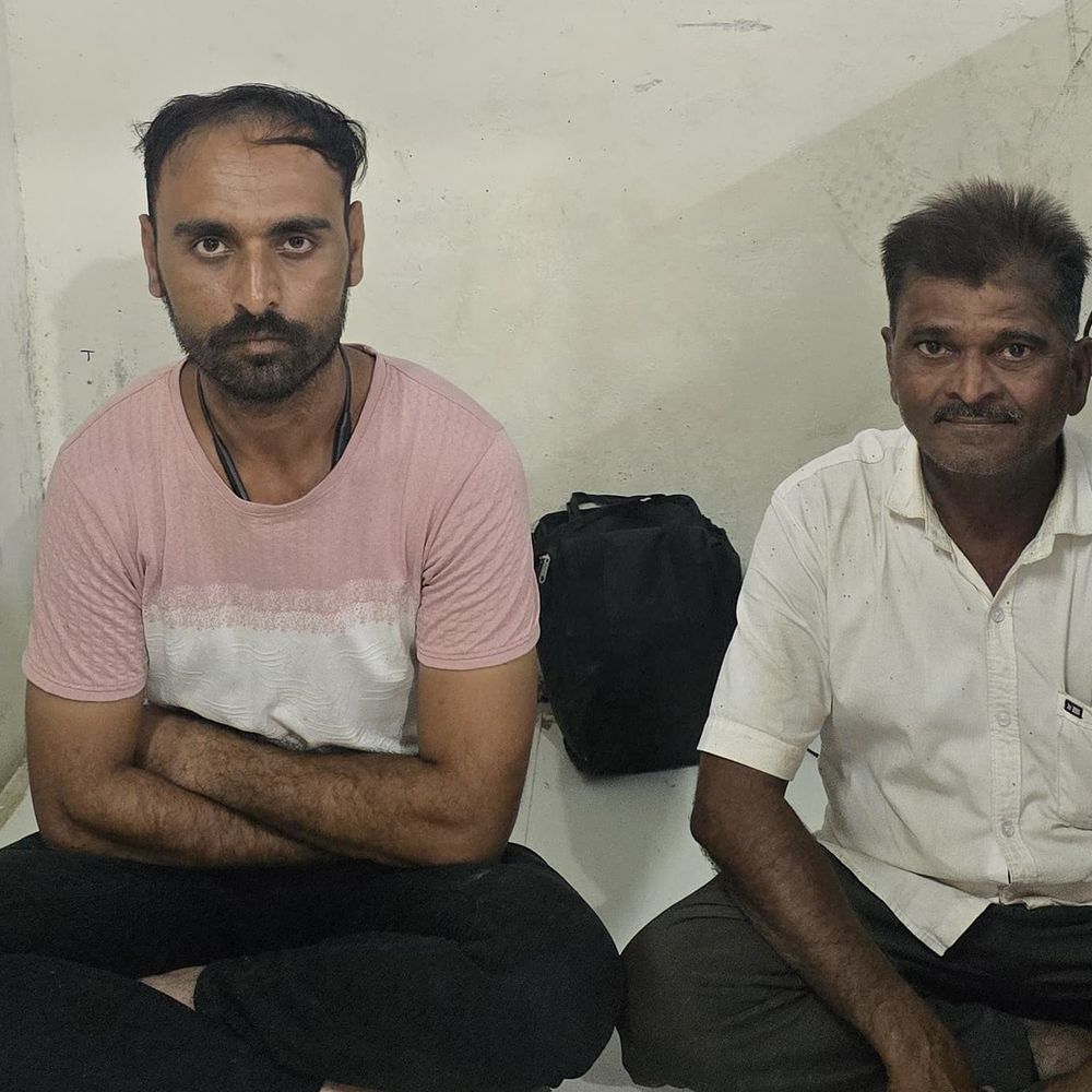 ગોંડલમાં પોલીસ કાર્યવાહી: દેશી દારૂ સાથે એક અને જુગાર રમતા બે શખ્સ પકડાયા, રૂ.1.62 લાખનો મુદ્દામાલ જપ્ત.