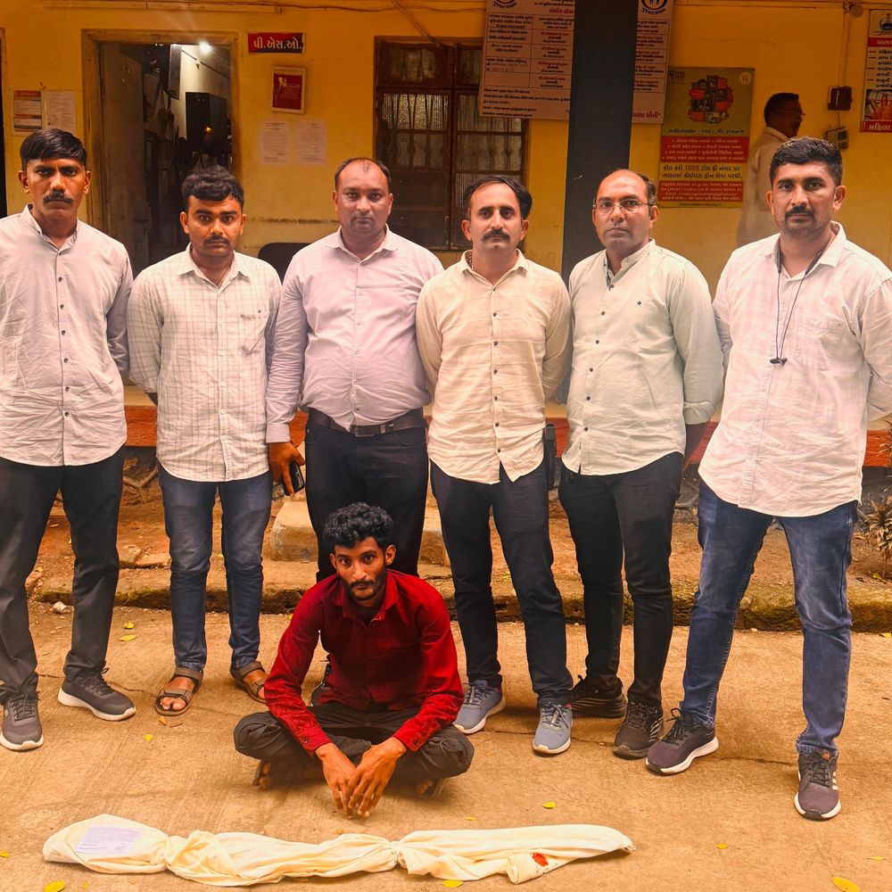 કોડીનાર: સોશિયલ મીડિયા પર દેશી બંદૂક સાથે વીડિયો અપલોડ કરતાં યુવકની ધરપકડ.