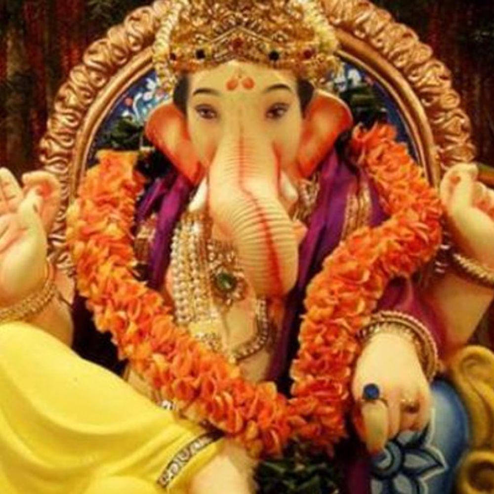 બુધવાર સંયોગ: શ્રાદ્ધ અને ચતુર્થી વ્રત, ગણેશ પૂજા સવારે, પિતૃ ધ્યાન બપોરે.