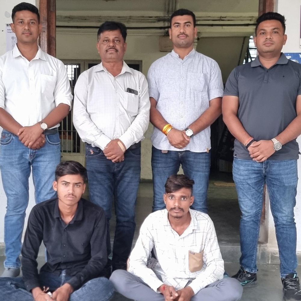 ઇડર હોટલ ચોરી કેસ ઉકેલાયો: SOGએ રાણી તળાવ પાસેથી બે આરોપીને ₹35,000ના મુદ્દામાલ સાથે ઝડપ્યા.