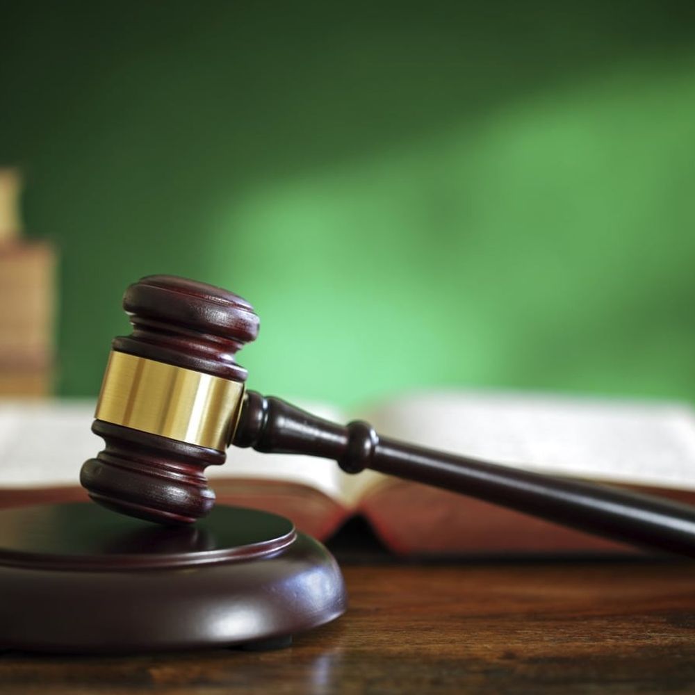 સોનીના વોટર રેઝિસ્ટન્ટ મોબાઇલને જાણી જોઈને પાણીમાં ડૂબાડતા અમદાવાદ ગ્રાહક કમિશન દ્વારા ગ્રાહકની અરજી નકારવામાં આવી.