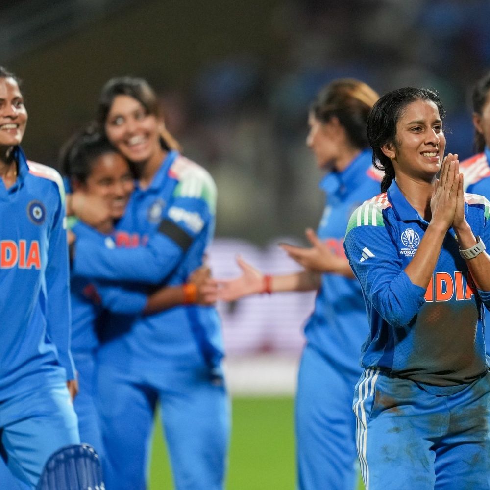 ભારતીય મહિલા ક્રિકેટ ટીમ વર્લ્ડકપ જીતશે તો થશે ઈનામોનો વરસાદ:સુરતના ઉદ્યોગપતિ બંધુઓએ ખેલાડીઓને ડાયમંડ જ્વેલરી અને રૂફટોપ સોલાર આપવાની જાહેરાત કરી