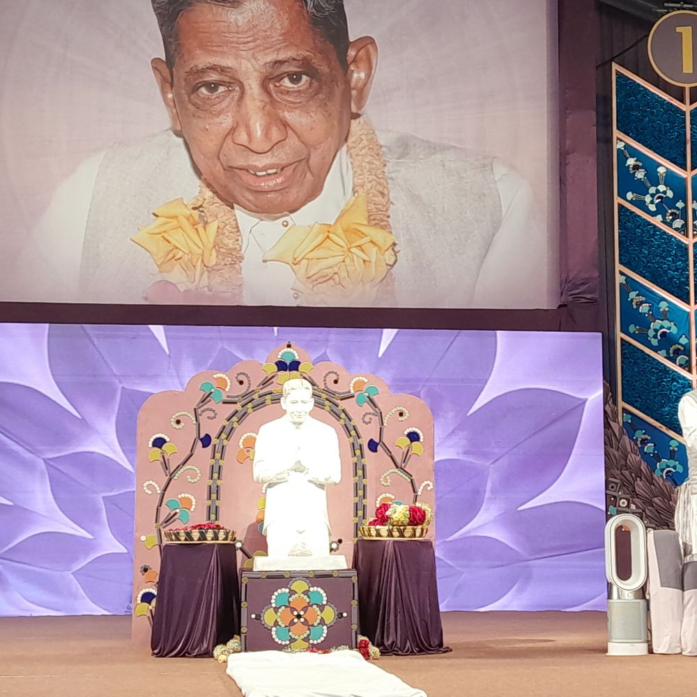 મોરબીમાં દાદા ભગવાનની 118મી જન્મજયંતીની CM ભૂપેન્દ્ર પટેલની હાજરીમાં ઉજવણી, દીપકભાઈએ AI યુગમાં જાગૃત રહેવા જણાવ્યું.