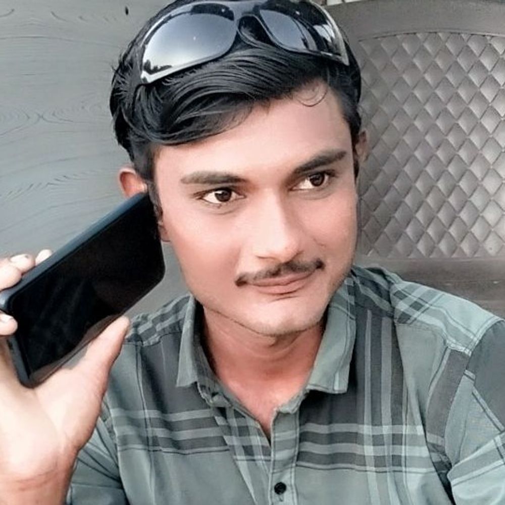 મોરબી: શોભેશ્વર રોડ પર બાઇક અકસ્માતમાં 24 વર્ષીય યુવાનનું મોત, FIR નોંધાઈ.