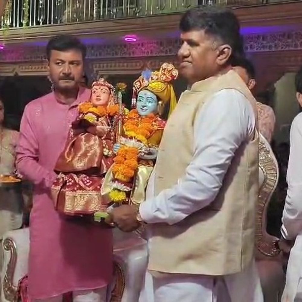 દયાપર સ્વામિનારાયણ મંદિરમાં તુલસી વિવાહની ભવ્ય ઉજવણી: સત્સંગીઓ અને ગ્રામજનો મોટી સંખ્યામાં જોડાયા.