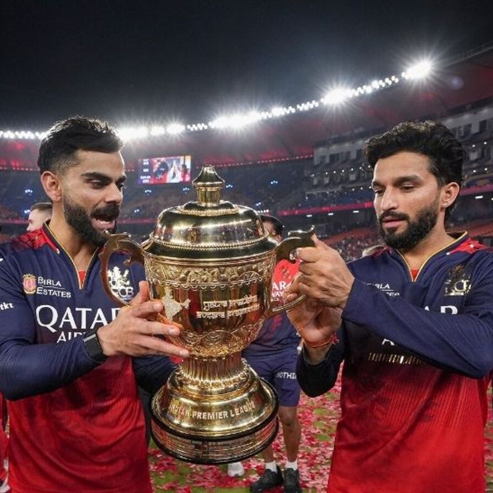 RCB વેચાવાની તૈયારીમાં?:2026 IPL પહેલા વેચાણ પ્રક્રિયા પૂર્ણ થશે; કંપનીએ બોમ્બે સ્ટોક એક્સચેન્જને આપી જાણકારી