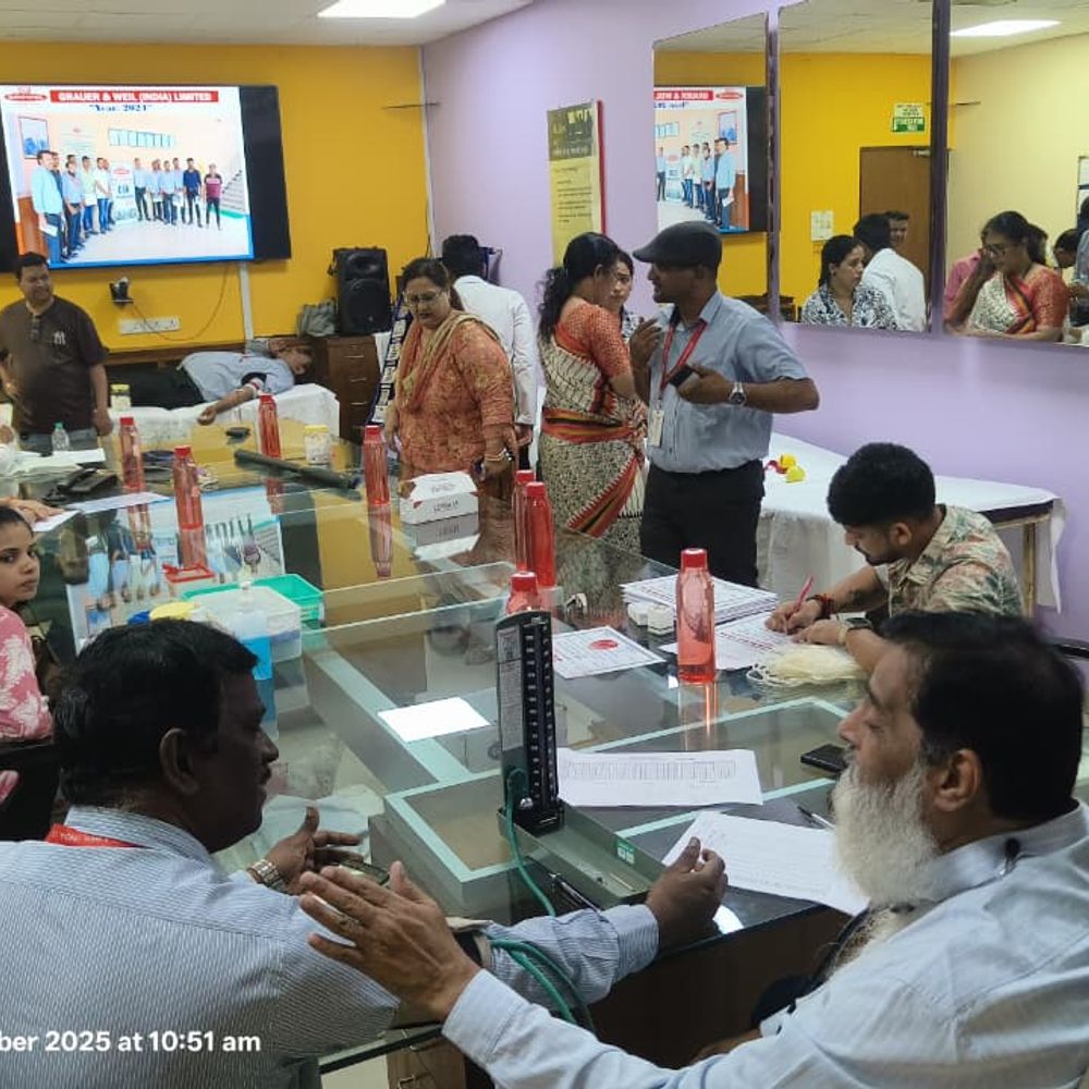 દાનહના દાદરા ગામે રક્તદાન કેમ્પનું આયોજન: ગ્રોવર એન્ડ વેલ ઇન્ડિયા કંપનીમાં આયોજન.