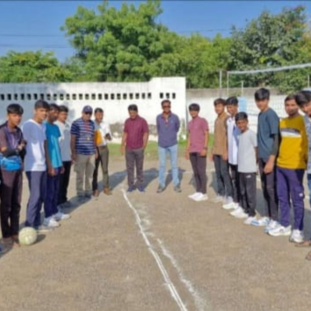 સાવરકુંડલા સ્વામિનારાયણ ગુરૂકુળના વિદ્યાર્થીઓની ખેલ મહાકુંભમાં સિદ્ધિ: વિવિધ સ્પર્ધાઓમાં મેડલ જીત્યા.