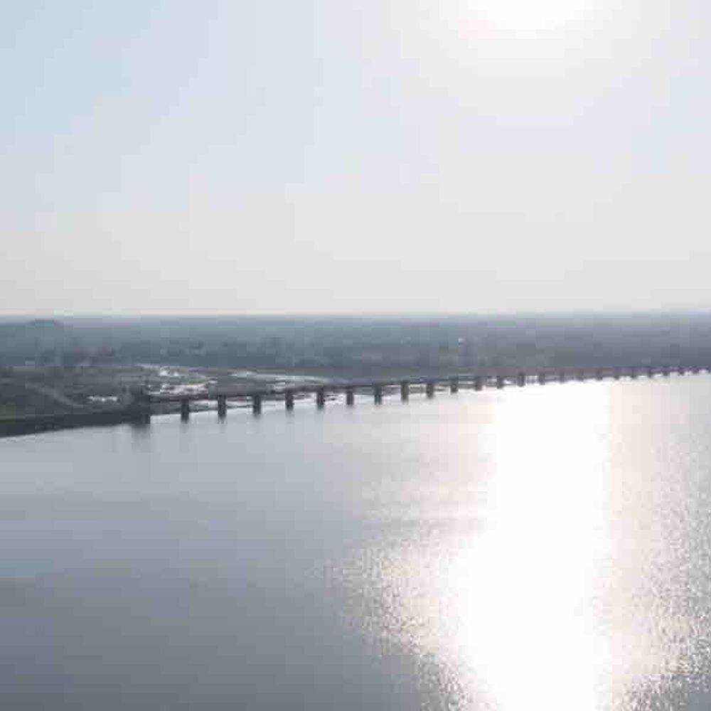 ધાતરવડી ડેમ-2 નો ડ્રોન નજારો: છલોછલ ડેમ, લીલોતરી અને પથ્થરની ખાણોના અદભુત નજારાથી લોકોમાં આકર્ષણ.