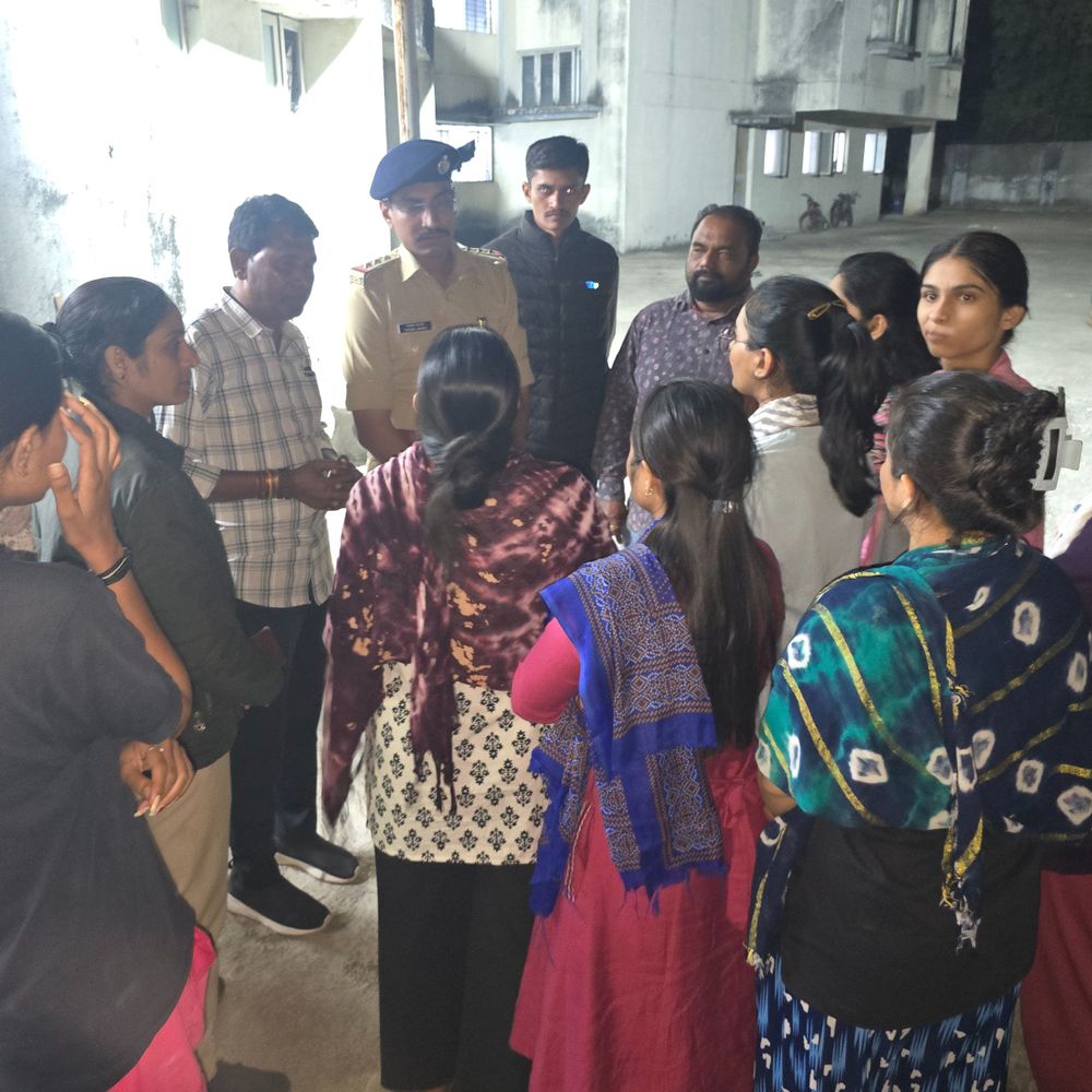 જૂનાગઢ કન્યા છાત્રાલયમાં ભોજન અંગે હોબાળો: શાકમાં જીવાતો અને સંભારામાં સળીઓ