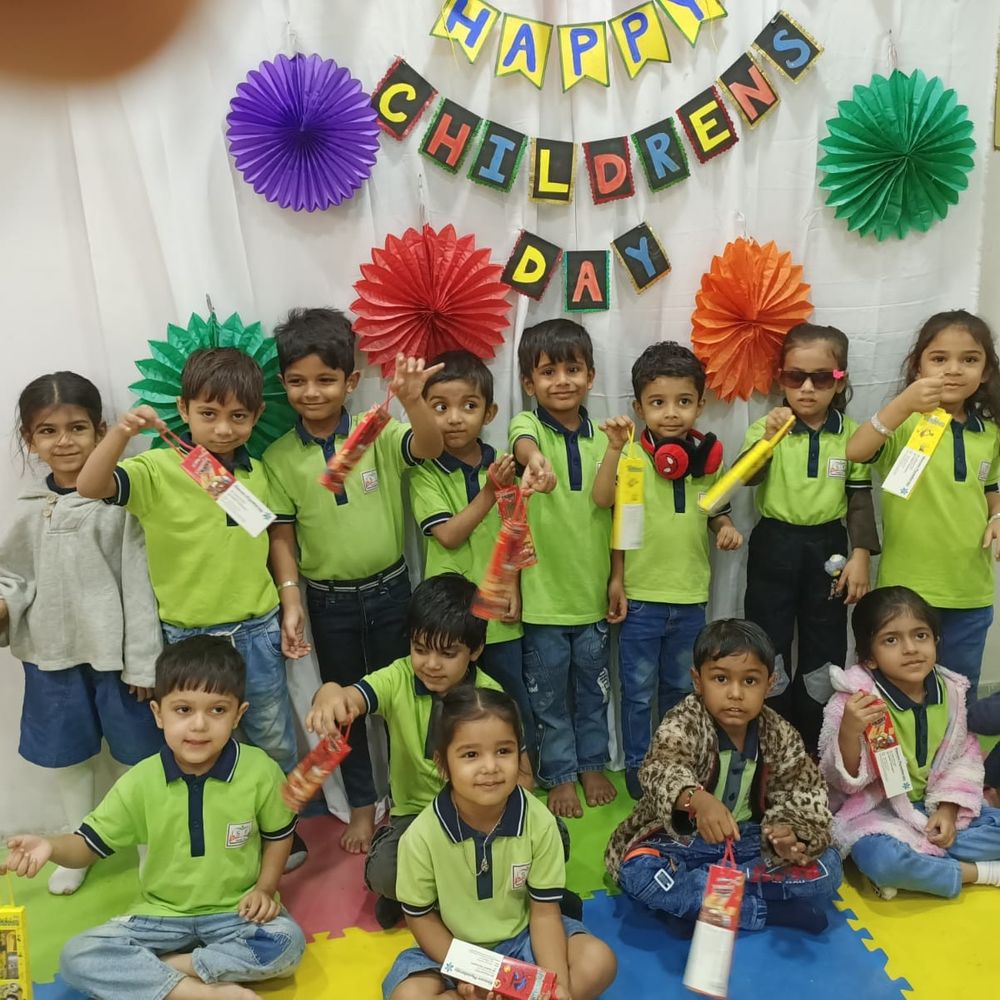 સંજીવની પ્રી-સ્કૂલમાં ચિલ્ડ્રન્સ ડેની ઉજવણી: બાળકોએ રાઇખડ વિસ્તારમાં વિવિધ પ્રવૃત્તિઓ માણી.