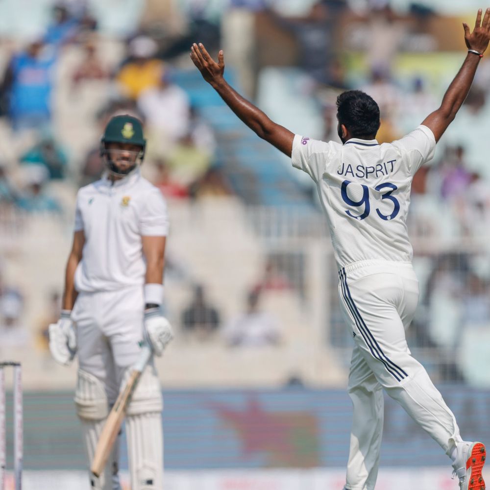 ગિલ માટે બુમરાહ સંકટમોચક તરીકે ઉતર્યો:ફટાફટ ક્રિકેટ રમતા આફ્રિકન બેટર્સ પર બ્રેક મરાવી, રિકલ્ટન પછી માર્કરમને પણ પેવેલિયન ભેગો કર્યો; સ્કોર 66/2