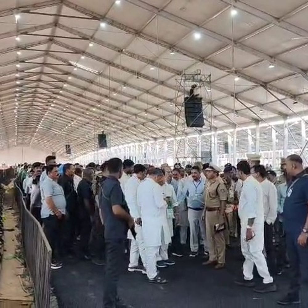 ભગવાન બિરસામુંડાની 150મી જન્મજયંતિની ઉજવણી: PM મોદીની ઉપસ્થિતિમાં કાર્યક્રમ, DyCM દ્વારા દેડિયાપાડામાં આયોજનની સમીક્ષા.