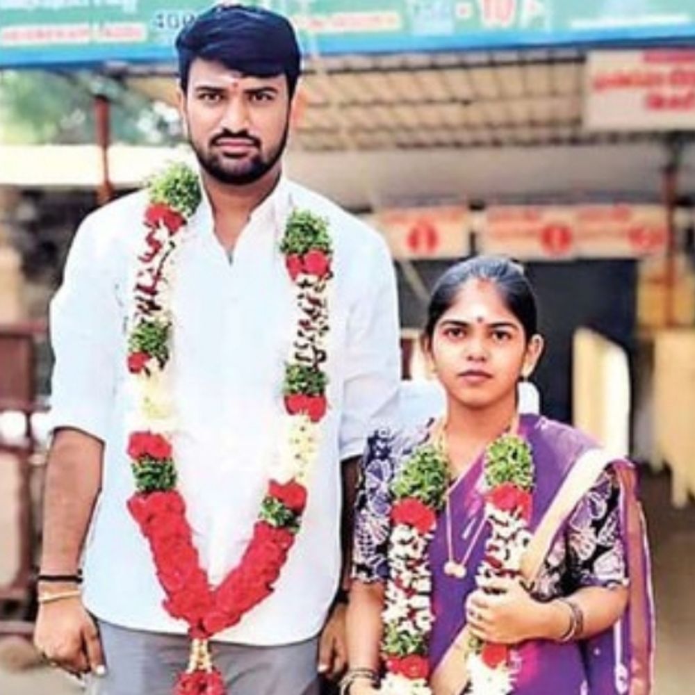 આંધ્ર પ્રદેશમાં IAS અધિકારીની પુત્રીએ ફાંસી લગાવી, દહેજ ઉત્પીડનના આરોપ