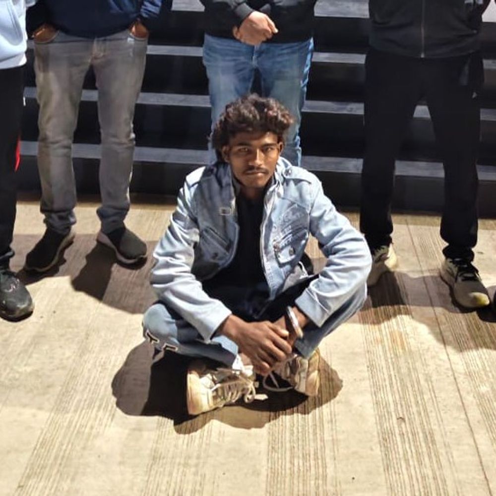 લુણાવાડામાં મોટરસાયકલ ચોરીનો ફરાર આરોપી SOG દ્વારા ઝડપાયો, પોલીસ સ્ટેશનમાં નોંધાયેલ ગુનાનો આરોપી પકડાયો.