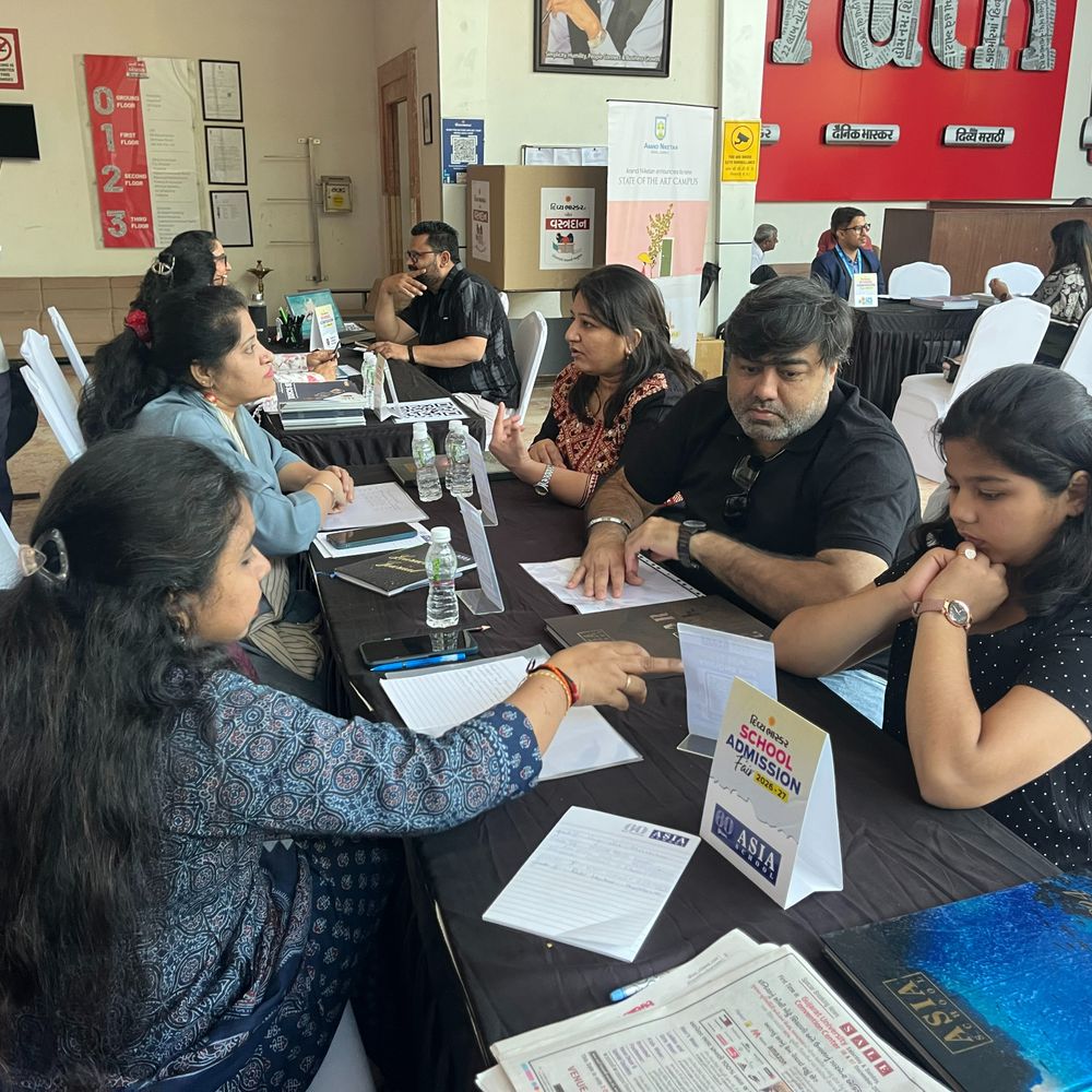 દિવ્ય ભાસ્કર સ્કૂલ એડમિશન ફેરનો આજે છેલ્લો દિવસ:તમારા બાળક માટે અમદાવાદની બેસ્ટ સ્કૂલમાં સરળતાથી એડમિશન મેળવવાની આજે છેલ્લી સુવર્ણ તક