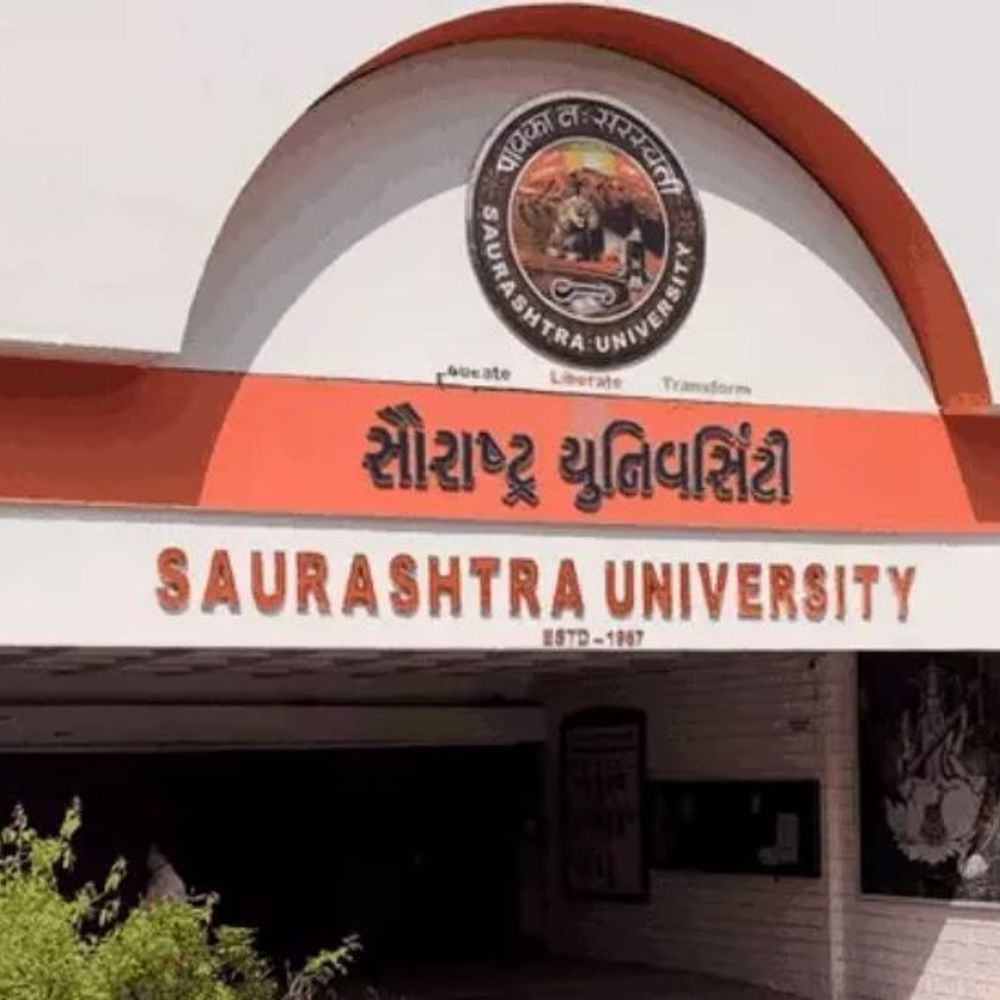 CCDC-IQACમાંથી ડિરેક્ટર માટે Ph.D.ની લાયકાત રદ, સૌરાષ્ટ્ર યુનિવર્સિટીમાં વિવાદ.