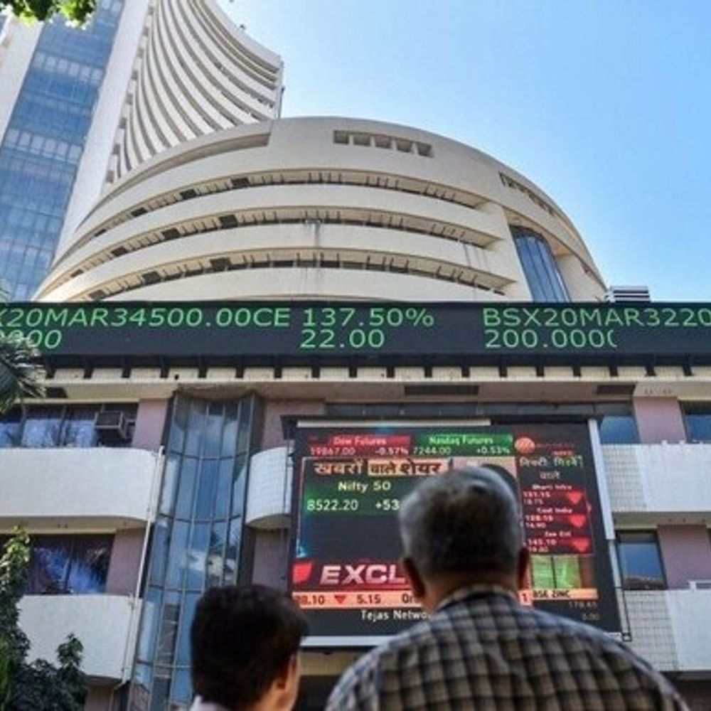 સેન્સેક્સ 400 પોઈન્ટ ઘટ્યો, 84,900 પર; નિફ્ટી પણ ઘટ્યો, ઓટો અને બેન્કિંગ શેર્સમાં વેચવાલી.