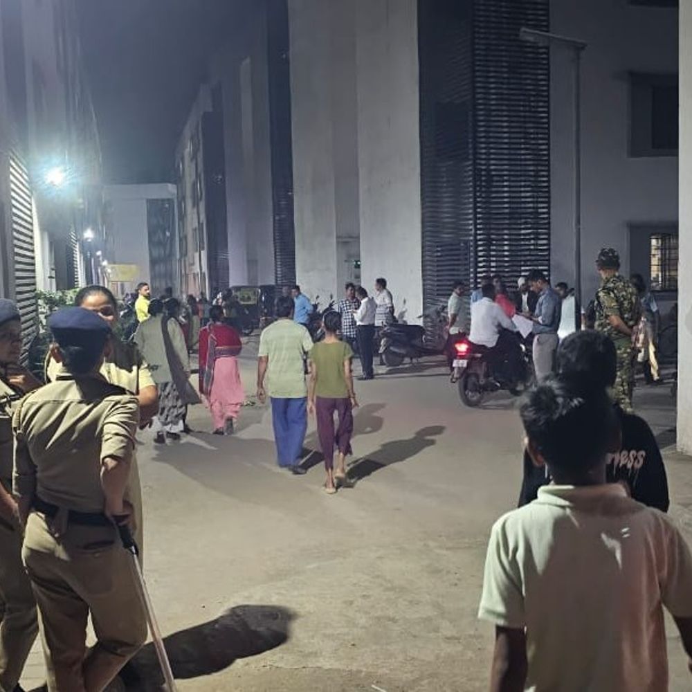 સેલવાસમાં વ્યાજખોરીથી પીડિતોની SPને રજૂઆત, અરુણ પિલ્લઈ સામે કાર્યવાહીની માંગ, 5-10% વ્યાજનો આરોપ.