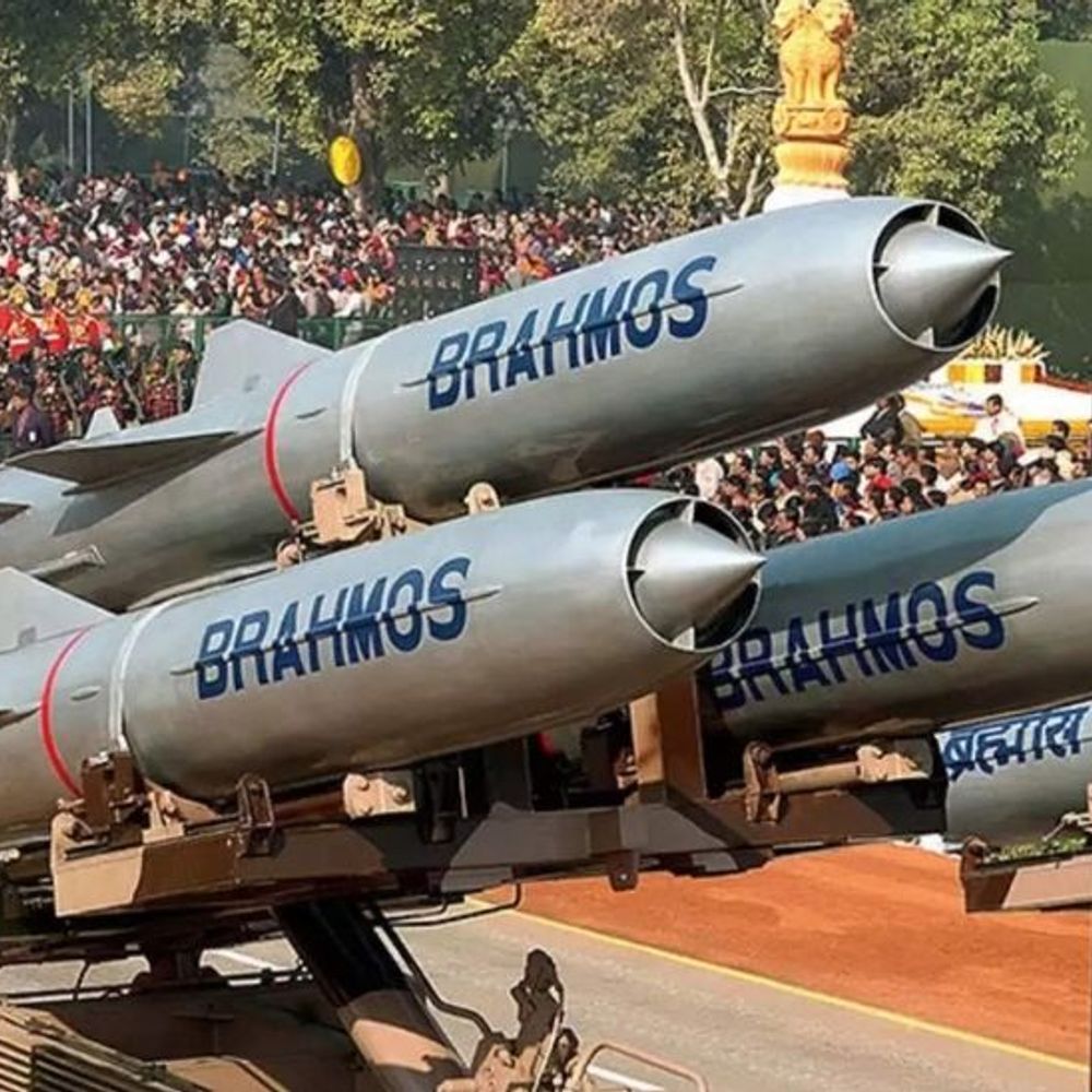 ભારત બ્રહ્મોસનું નવું વર્ઝન તૈયાર કરી રહ્યું છે, જેની રેન્જ 450-800 કિમી સુધીની હશે; દિલ્હીથી ઇસ્લામાબાદને નિશાન બનાવી શકાશે.
