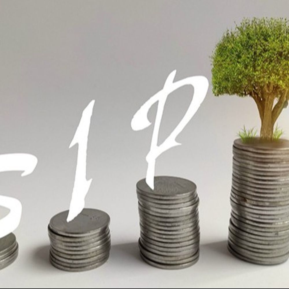 ₹24,000 SIPથી ₹6 કરોડ: 22 વર્ષનું રોકાણ અને વાર્ષિક 10% SIP વધારો જરૂરી.