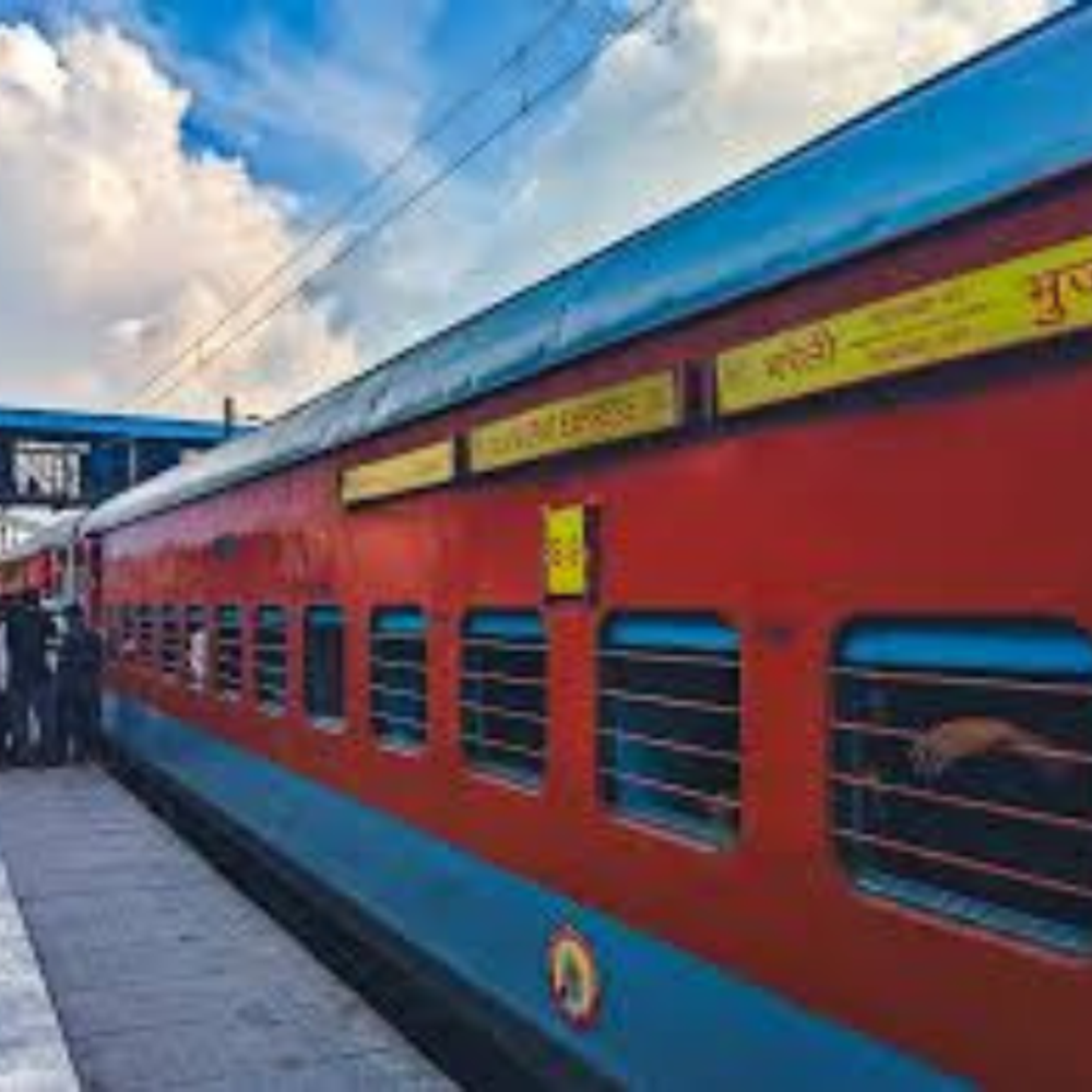 ભુજ-બરેલી આલા હઝરત ટ્રેન લખનૌ સુધી લંબાવાશે, મુસાફરોને થશે ફાયદો.