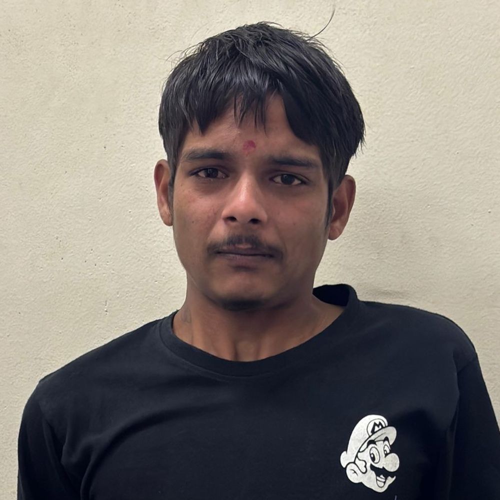 વાપીમાં 3 વર્ષની બાળકી પર દુષ્કર્મ કેસ: પોક્સો કોર્ટે આરોપીને 20 વર્ષની કેદ અને દંડ ફટકાર્યો.