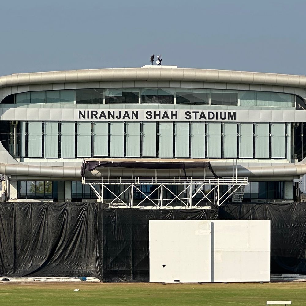 રાજકોટમાં વિજય હઝારે ટ્રોફી 2025-26: વિદર્ભે 5, જમ્મુ કાશ્મીરે 4 વિકેટ ગુમાવી, બરોડાની સારી શરૂઆત અને અમિત પેસીની ફિફટી.