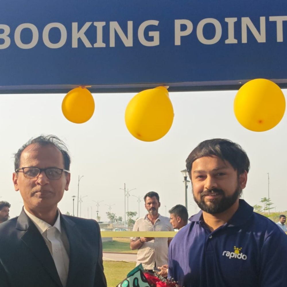 રાજકોટ એરપોર્ટ પર રેપિડો સર્વિસ શરૂ:સૌરાષ્ટ્ર-કચ્છ વાઇબ્રન્ટ સમિટને લઈ હવાઈ મુસાફરો માટે સ્નેક બારનો પ્રારંભ