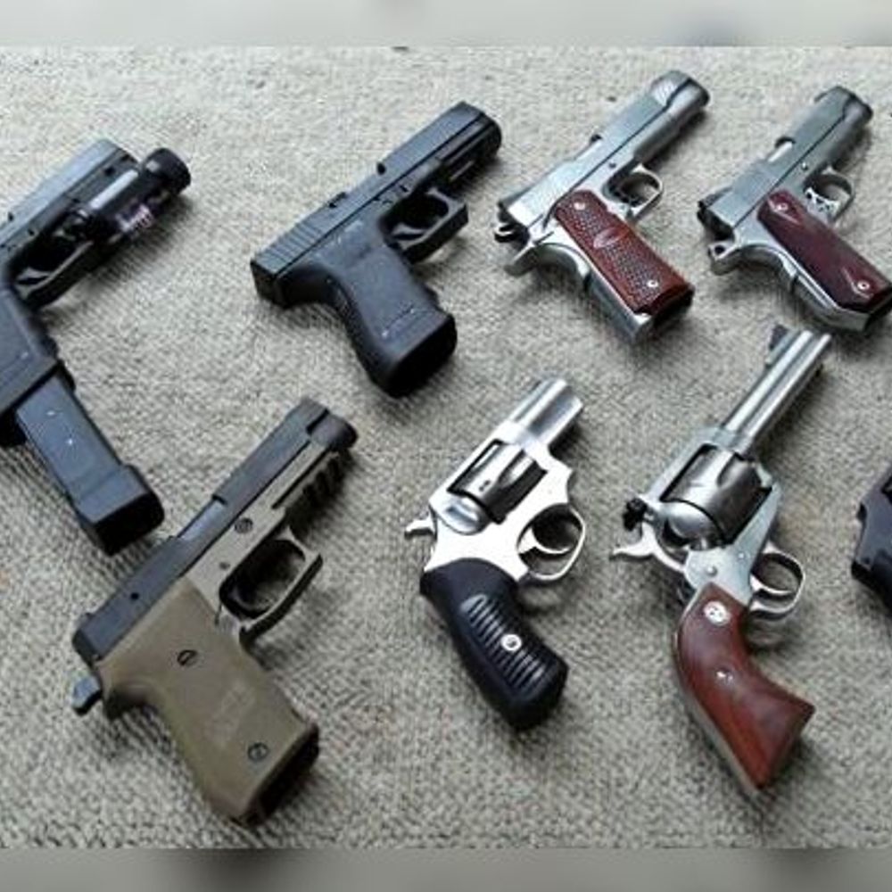 હથિયાર લાયસન્સ મામલે તંત્રએ કડક વલણ ‎‎અપનાવ્યું:પાટણ જિલ્લામાં સ્વરક્ષણ માટે 5 વર્ષમાં રિવોલ્વરની 68માંથી 60 અરજી નામંજૂર