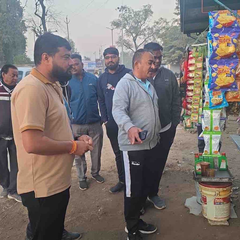 પાલનપુર નગરપાલિકાએ ગંદકી કરનારાઓ સામે કાર્યવાહી કરી:છેલ્લા 20 દિવસમાં ₹66,100નો દંડ વસૂલ્યો, છેલ્લા વીસ દિવસથી સઘન ઝુંબેશ